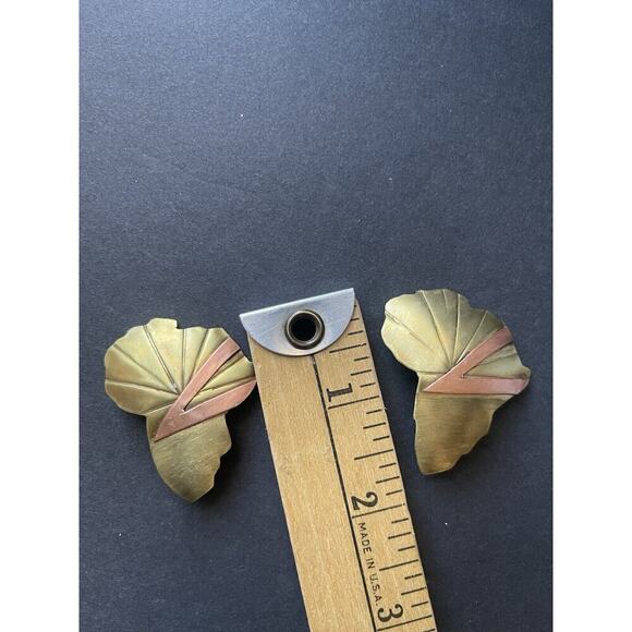 Vintage Africa Copper Brass Clip Earrings Hand Crafted Art To Wear Artisan - Picture 5 of 5